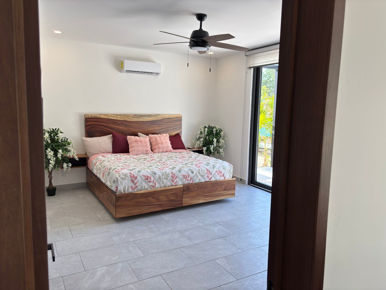 1D5691FE-644C-4AEA-B7A2-F5544DF6C9E6-scaled