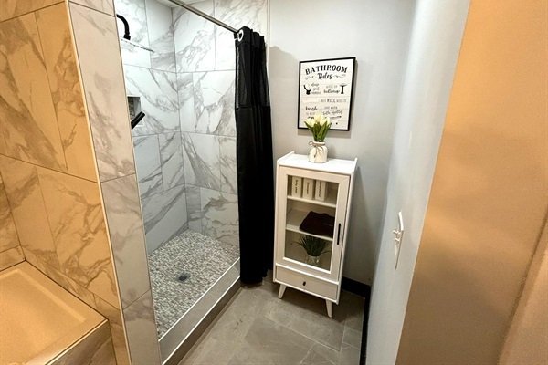 1a802624d1a241c9bccf64141d994057-Medium