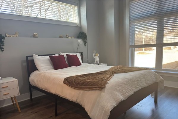 1f37293c179f4ef39c118f9f83307467-Medium