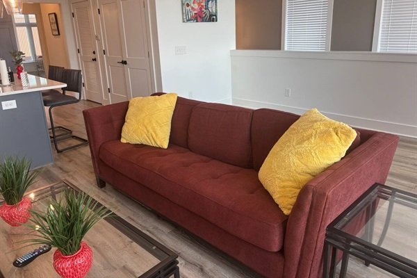 2ab83520b47f4ab39917562532d81442-Medium