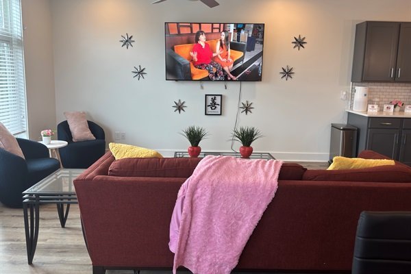 2b7d6850d1f64201b8cc8f77aa38bfb3-Medium