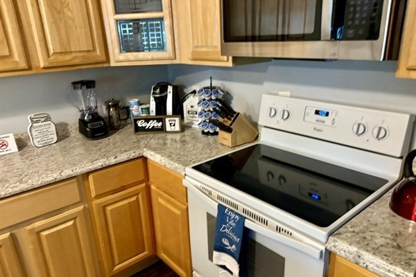 3848cac483904a9ea2d98eb568440a8d-Medium