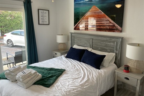 40239fdb20ec41e7aaff5d374f8baf3e-Medium