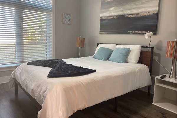 53c4bf6852d240c6abfa89540e52d129-Medium