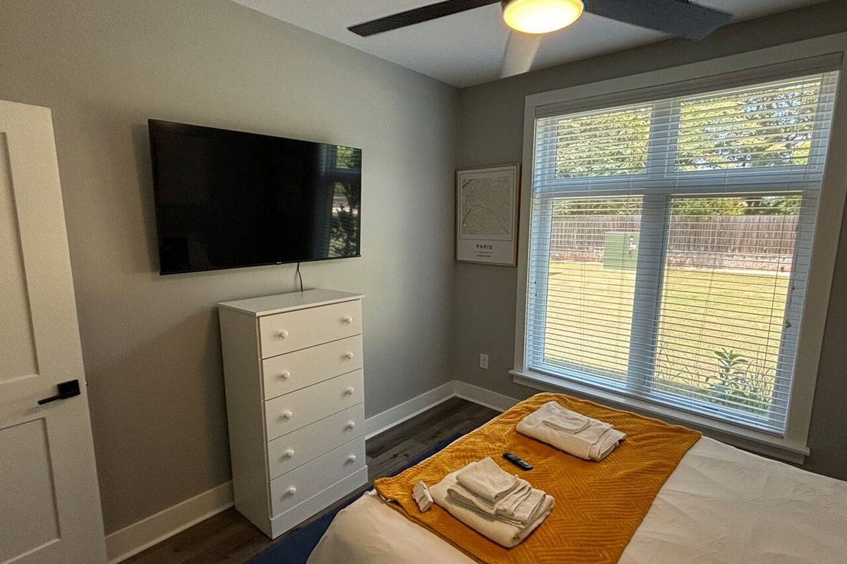 5500ad47bbc2415fb27de19653221c08-Large