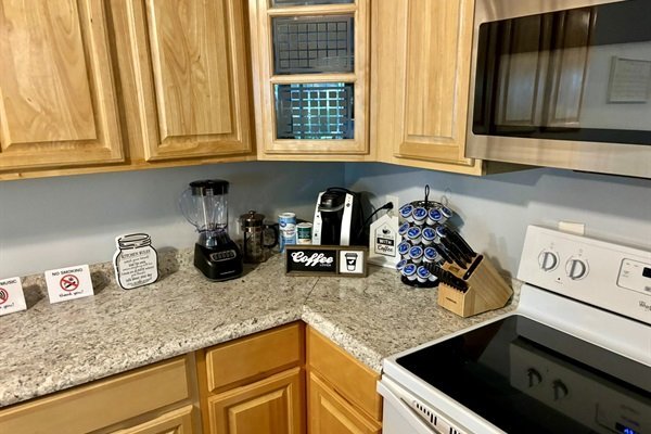 562ed92bd69649dd8916e358918e6bb0-Medium