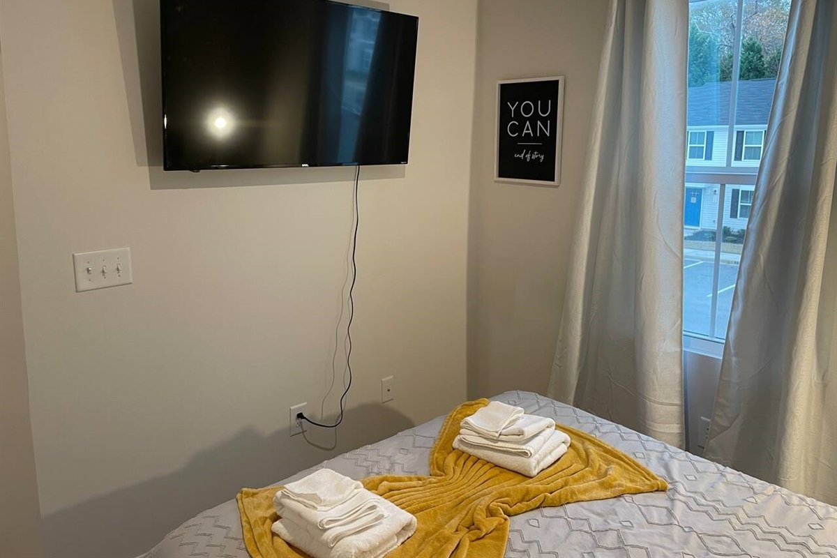 61e72eca28cf4490b2a050b23169ab1b-Large