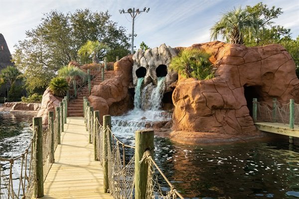 63f31eb1727a4c18ba1dd0b2fd76d8f9-Medium