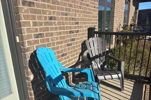 73708e1f363e4c9c8a5d4b6470e6fdd8-Medium