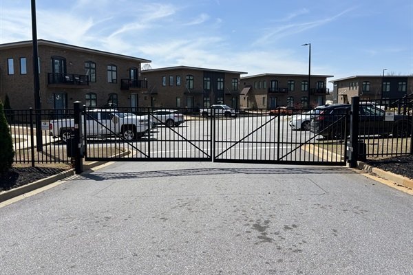 7421e2126a1048fa9cea07ea02811ed7-Medium