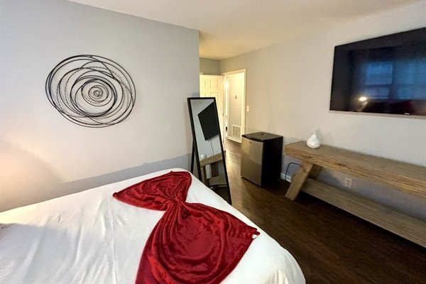 7e191212590942d6abc8e92c7c48fc60-Medium