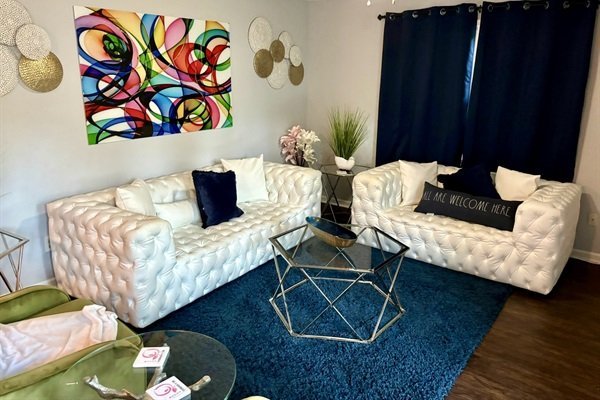 8224ffa9c487476ab1190d8d1d3d7338-Medium