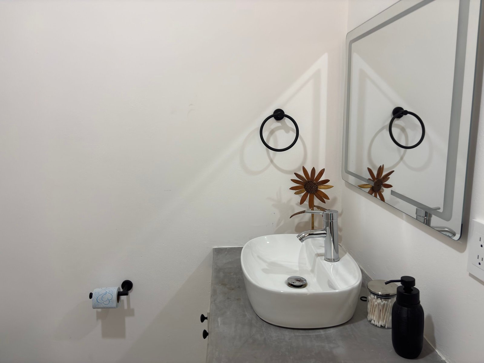 8359D3EF-E340-4416-9DC6-5533652B935F-scaled