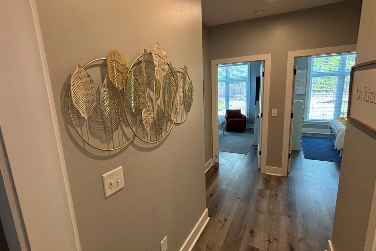 885d017070bc4821b48cd8ecbf737c23-Large