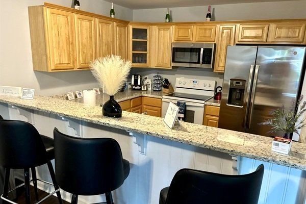 8cfd0a8a08794d4184b9acf052c03570-Medium