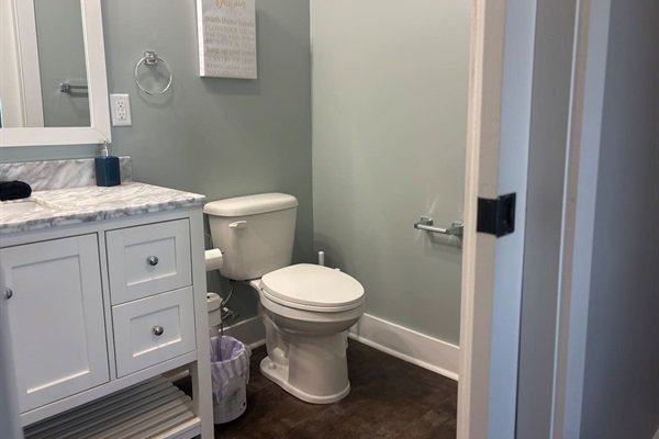 afea83ba38f440b887b550373f63e770-Medium