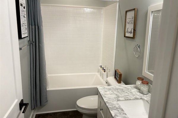 b0752d7ecdb0449e8992baee3a8ab167-Medium