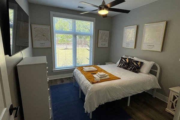 b1ac72352adb43df8b6812ac7b30d6c8-Medium-2