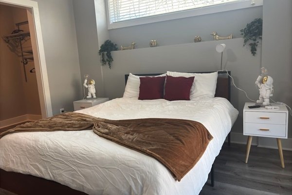 b7f353c23b124c2c8ee2844f4522ba3b-Medium