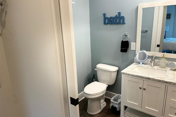 d37497ad6a734a6d8817da1276dfad5a-Medium