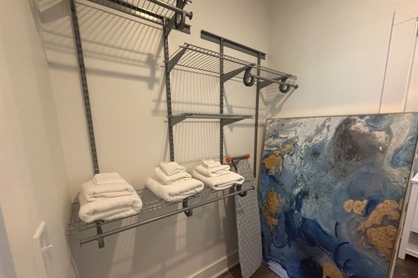 e757960888b74556ada51393dc227833-Medium